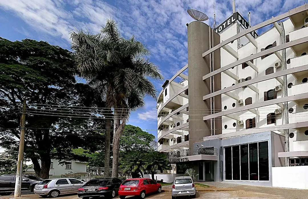 Piloes Palace Hotel-1