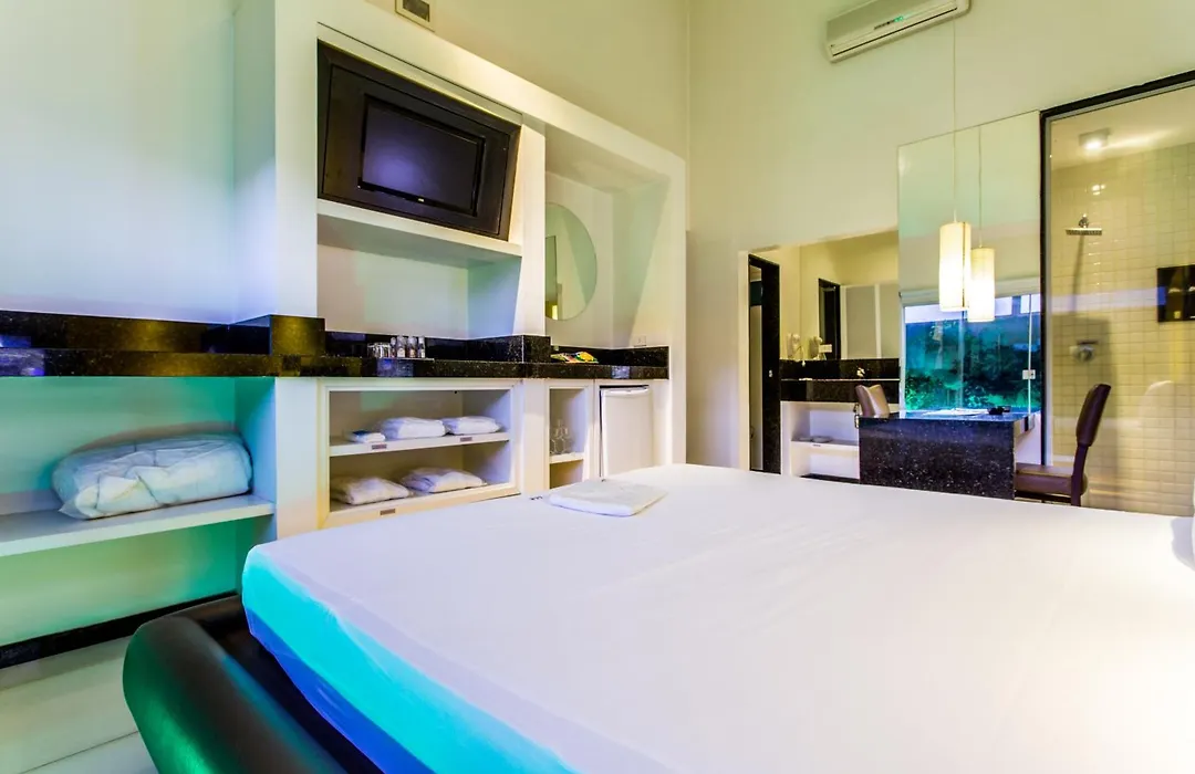 Motel Platinum-1