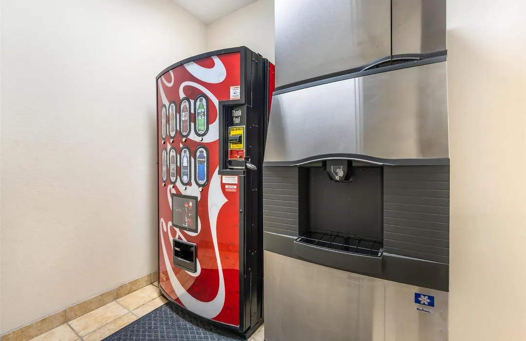 Best Western Plus Eastgate Inn & Suites-1