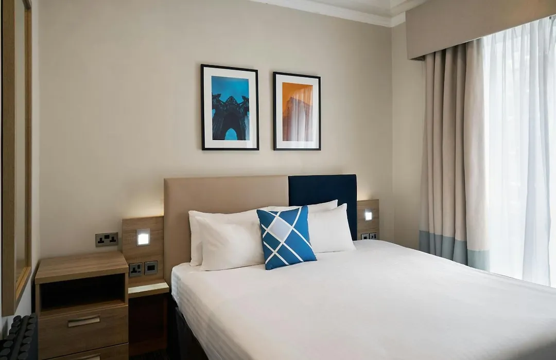 Four Points Flex By Sheraton Edinburgh-1