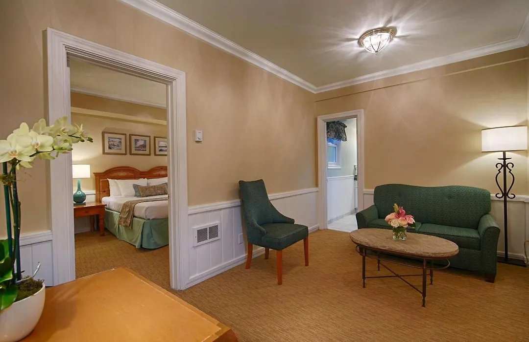 Carmel Bay View Inn-1