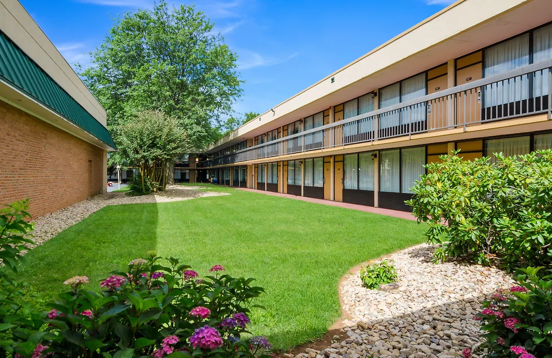 Quality Inn Roanoke Airport-1