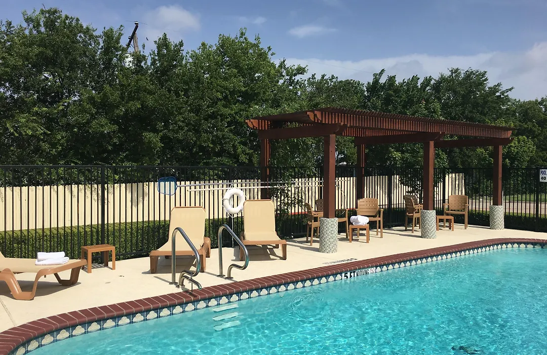 Best Western Roanoke Inn & Suites-1