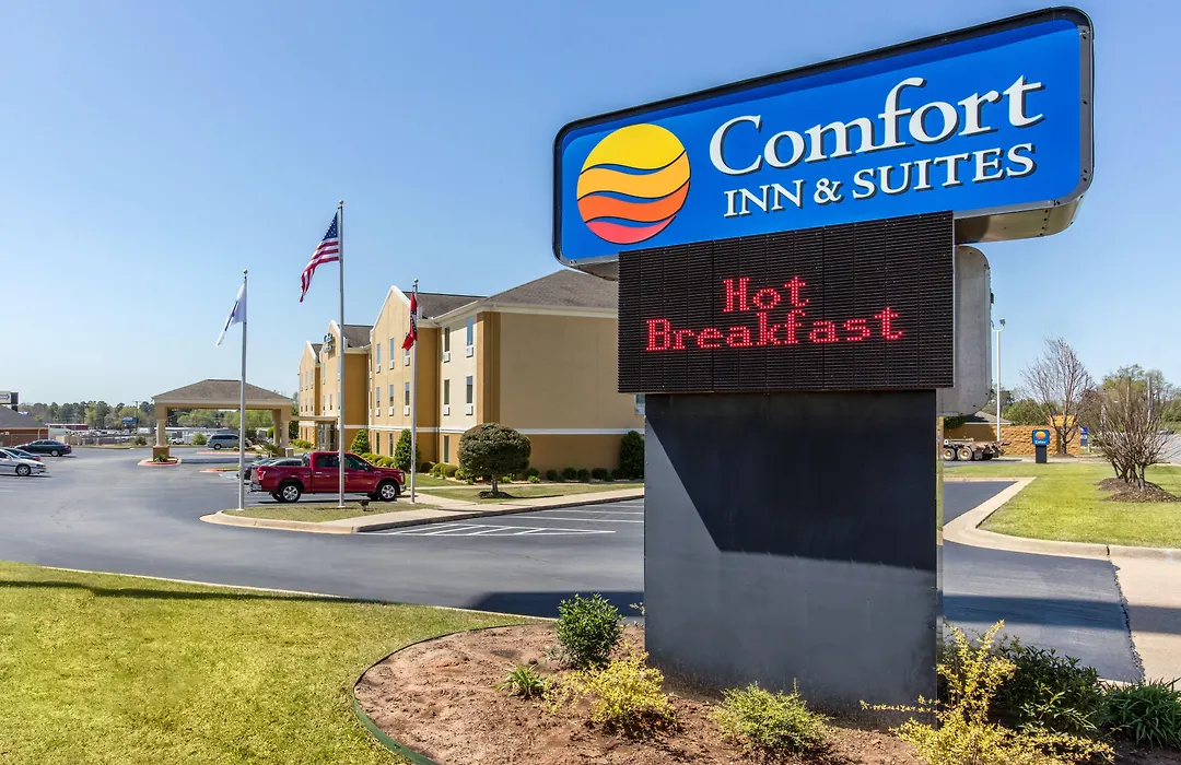Comfort Inn & Suites Bryant - Benton-1