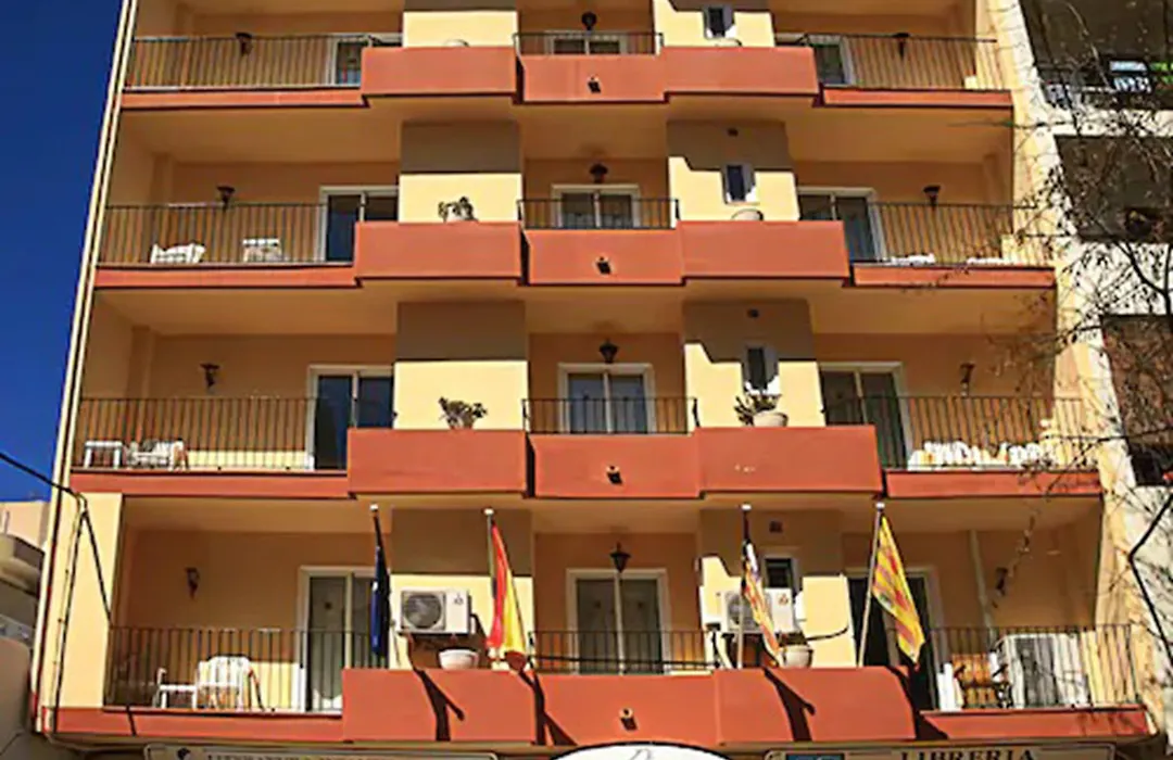 Hostal Residencia Europa Punico-1