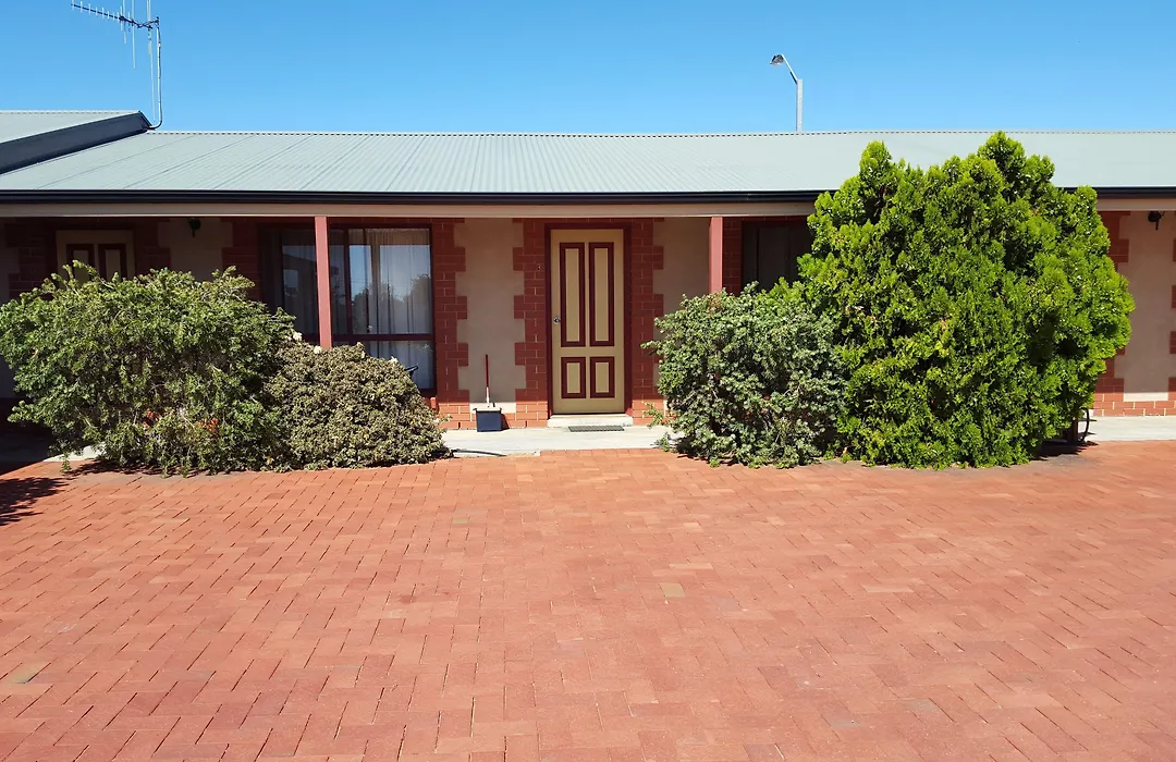 Gateway Motor Inn-1