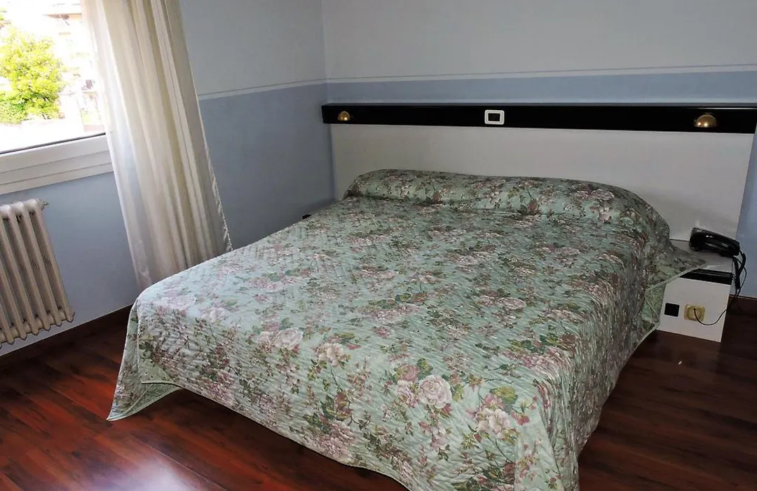 Hotel Capri-1