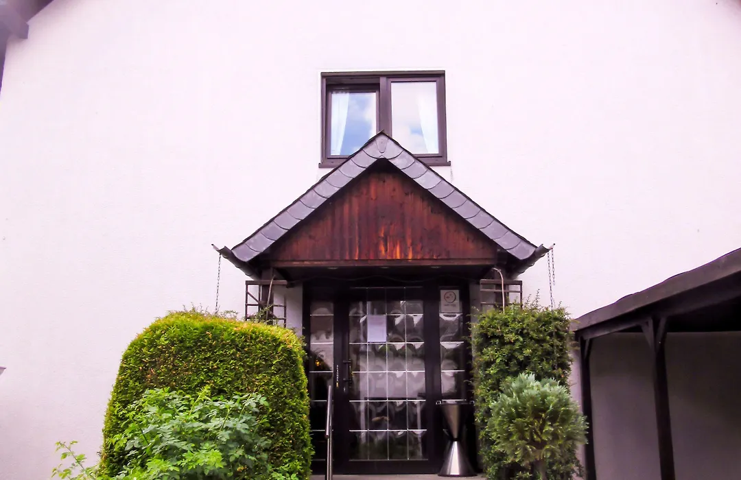 Hotel Zur Flora-1