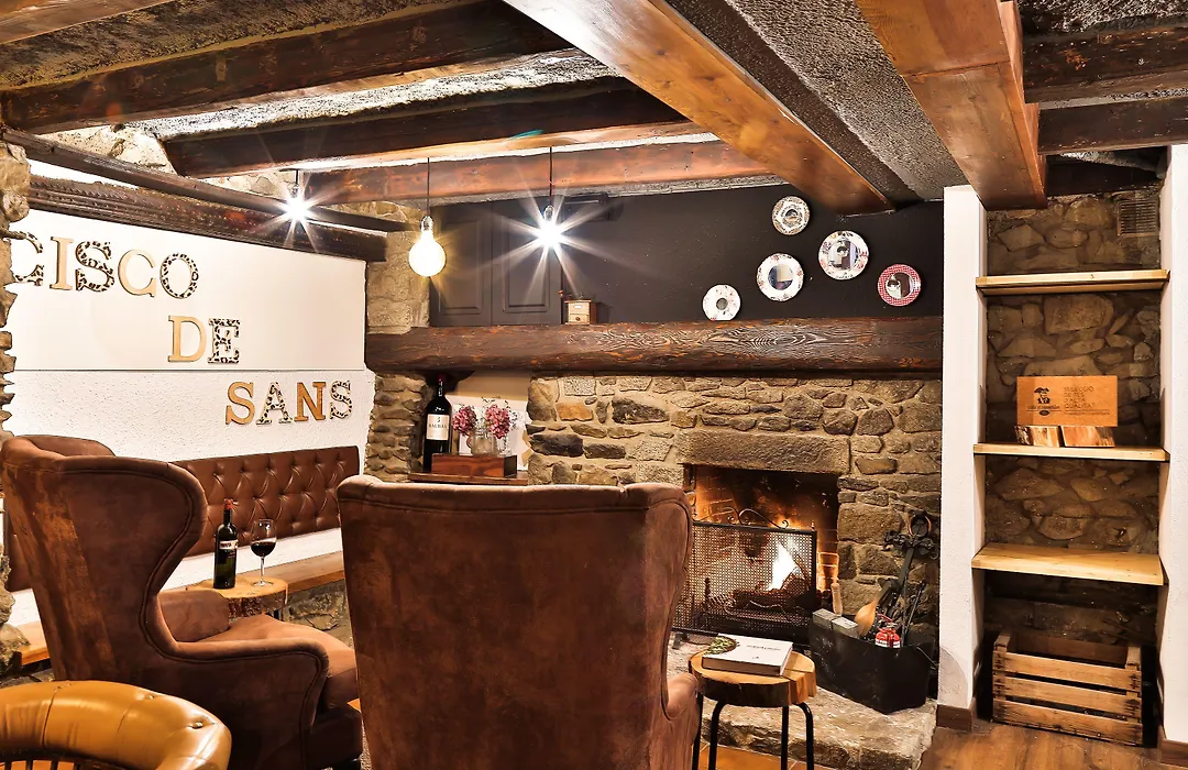 Hostal Cisco De Sans-1