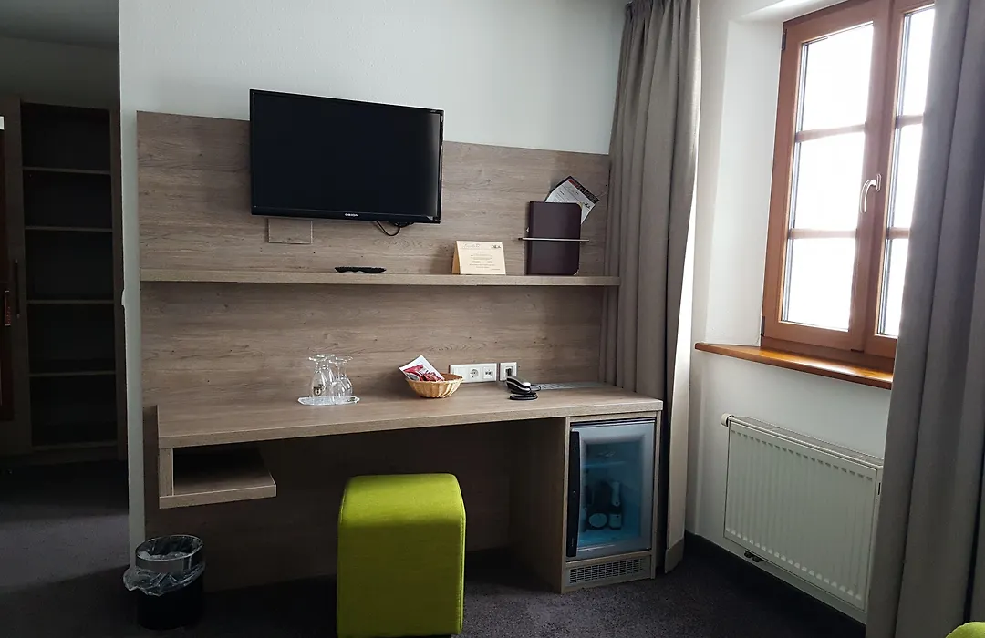 Landhotel Geiselwind-1