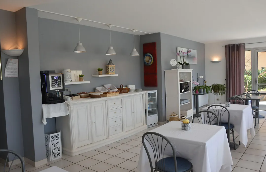 Hotel Albizzia-1