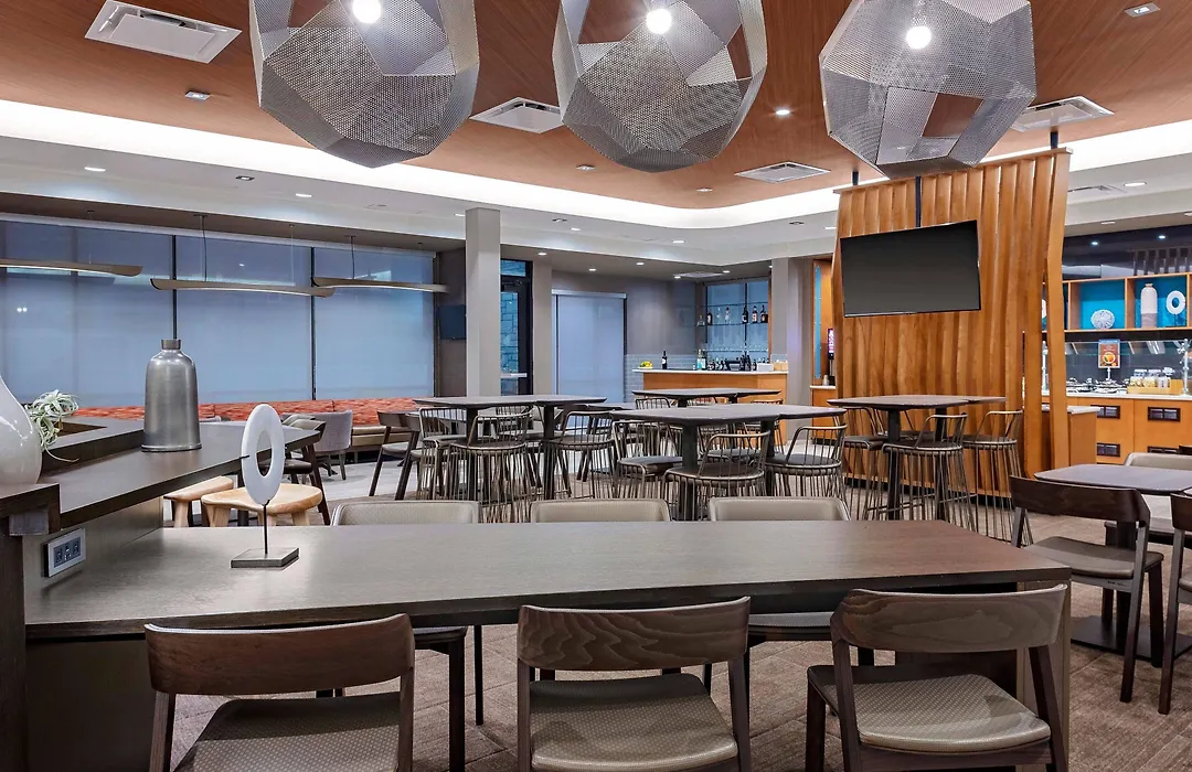 Springhill Suites By Marriott Kansas City Plaza-1