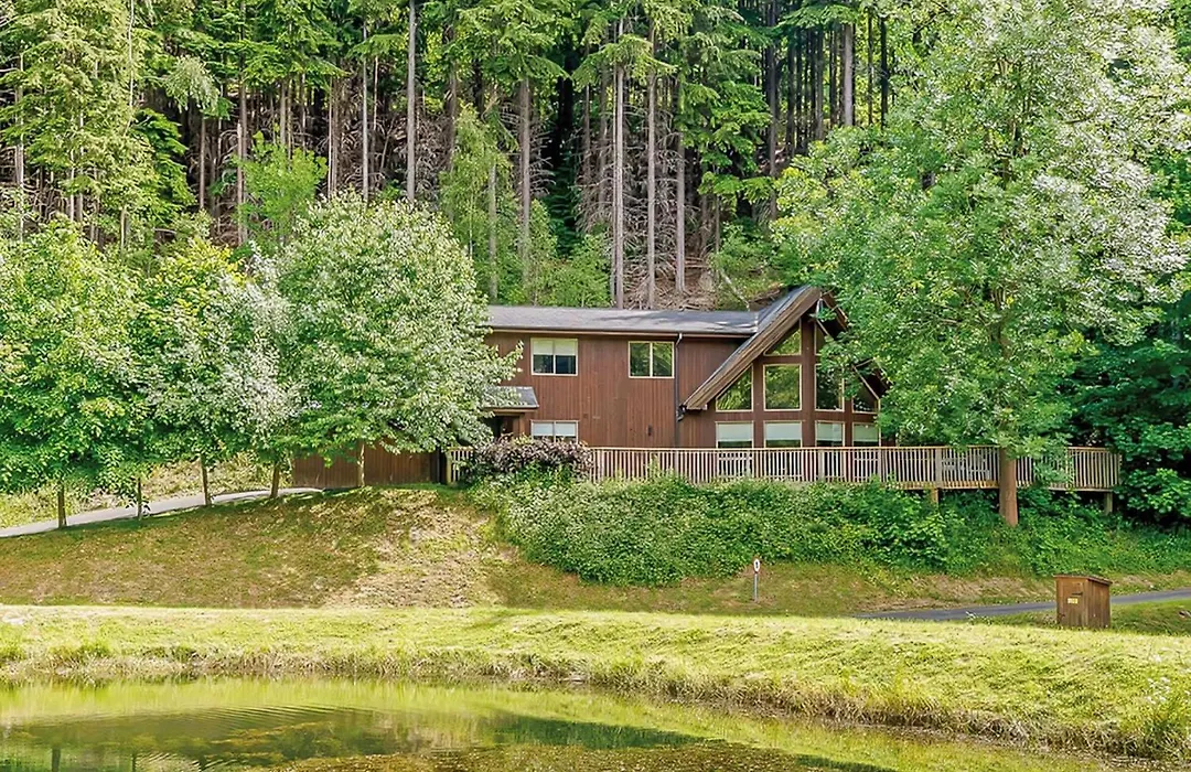 Penvale Lakes Lodges-1