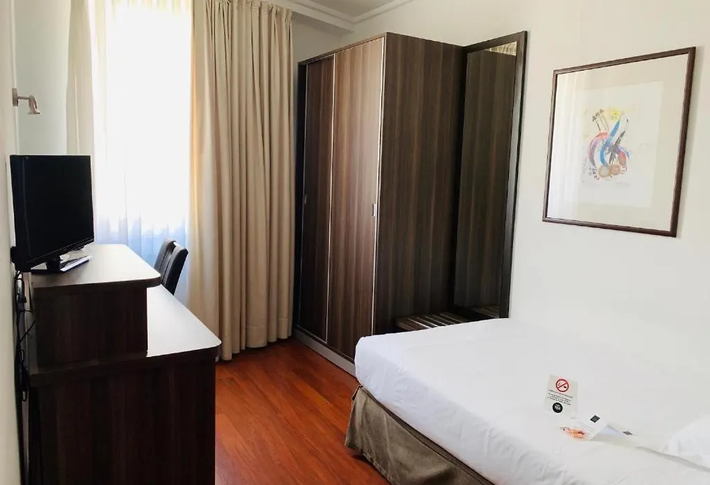 Hotel Yoldi-1