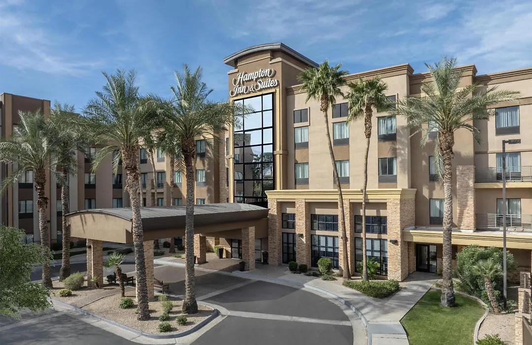 Hampton Inn & Suites Phoenix Glendale-Westgate-1
