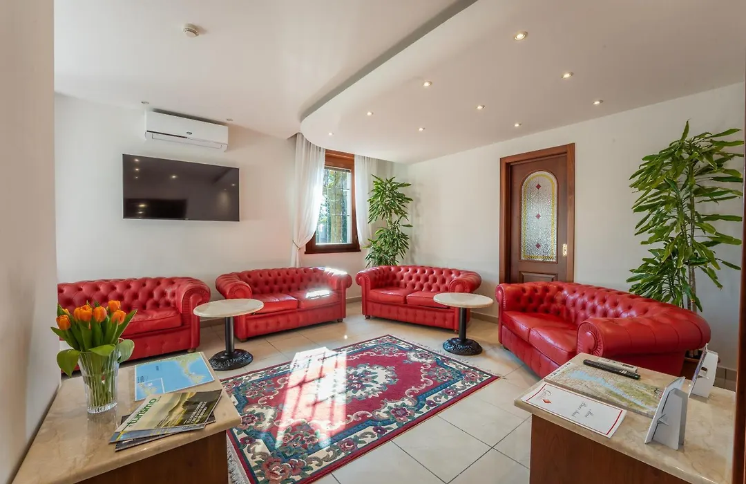 Hotel Gardenia Sirmione-1