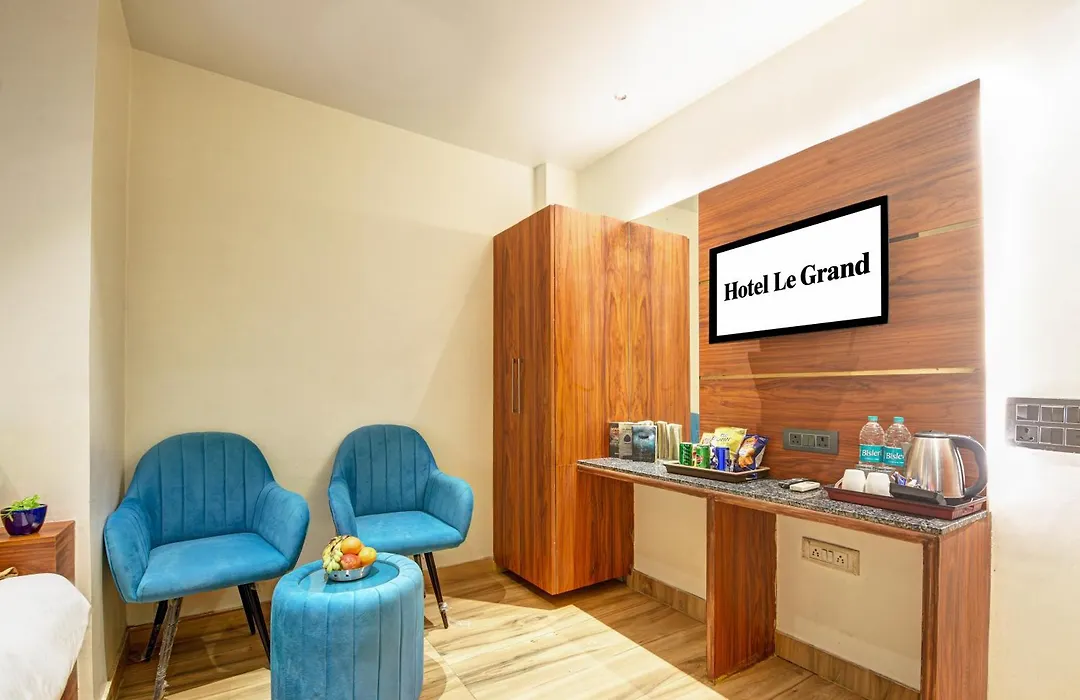Hotel Le Grand - Walk-In From Rk Ashram Metro Station-1
