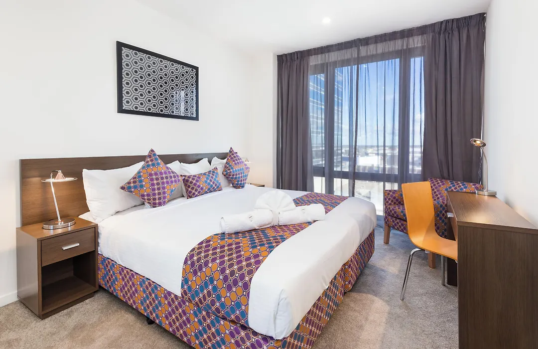City Edge Dandenong Apartment Hotel-1