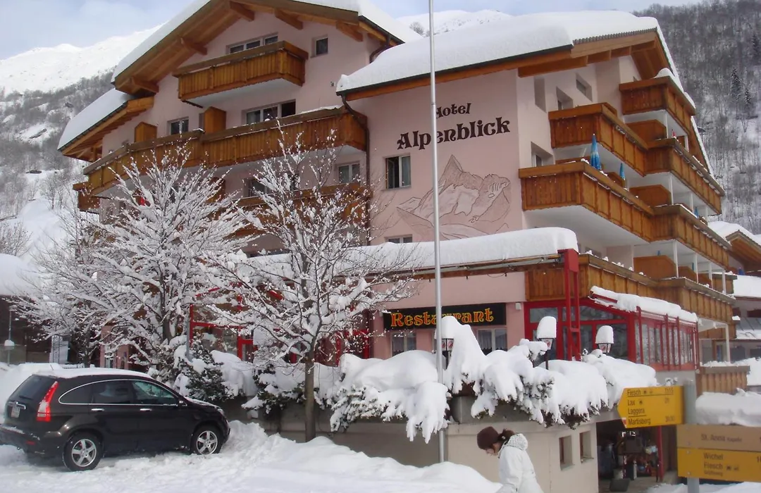 Aktiv- und Genusshotel Alpenblick-1