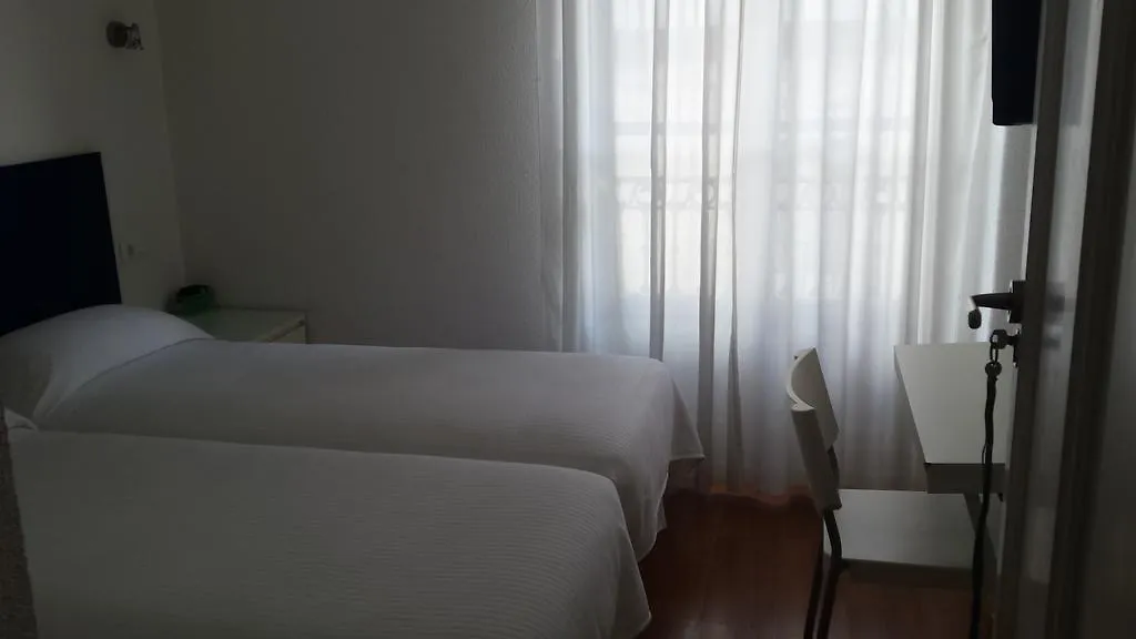 Hostal Santa Isabel-1