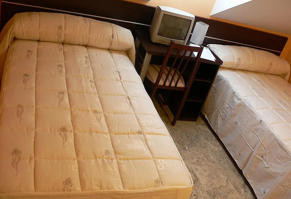 Hostal Frasca By Vivere Stays-1