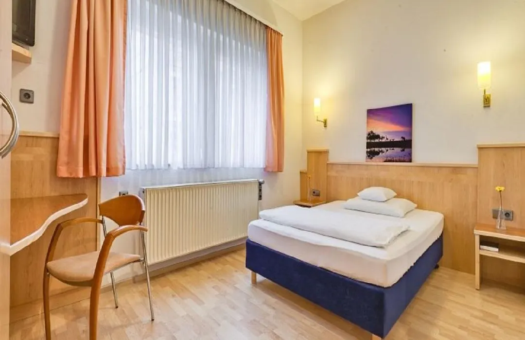 Hotel am Friedensplatz-1