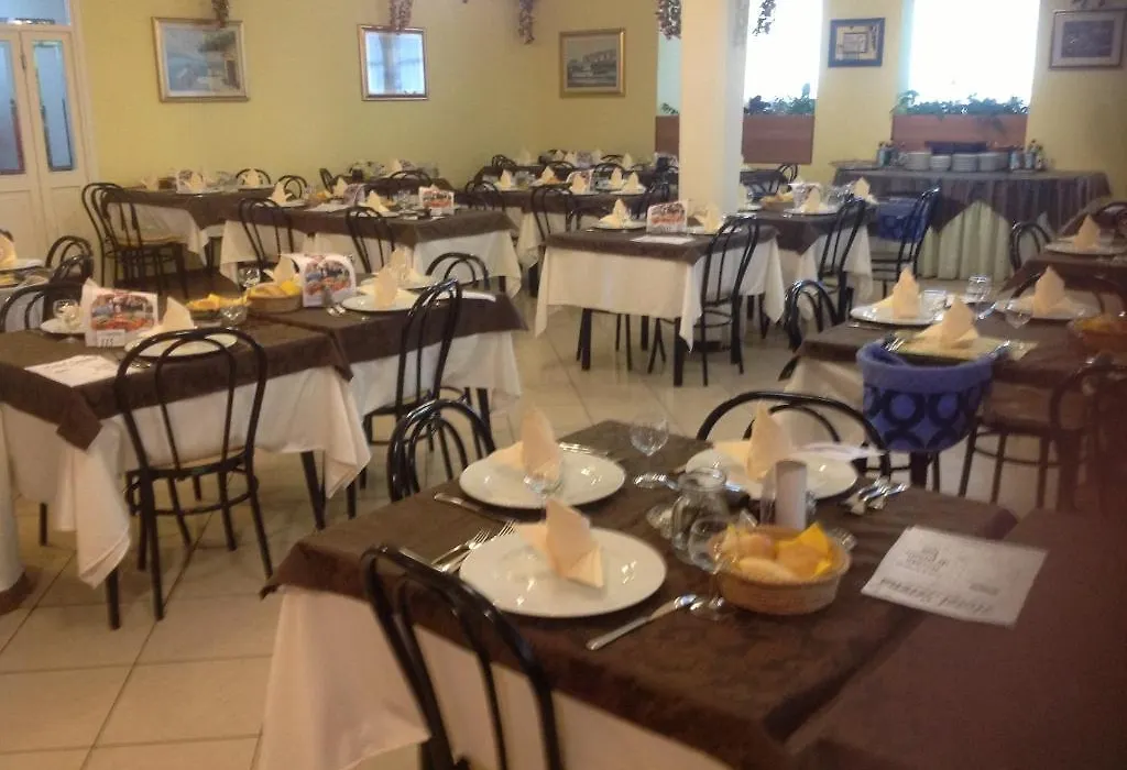 Hotel Serena-1