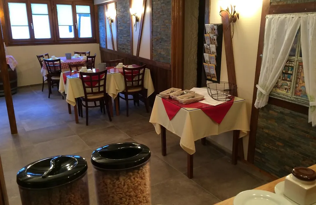 Auberge Des Trois Chateaux-1
