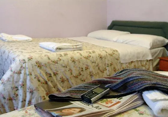 Holly House Hotel-1