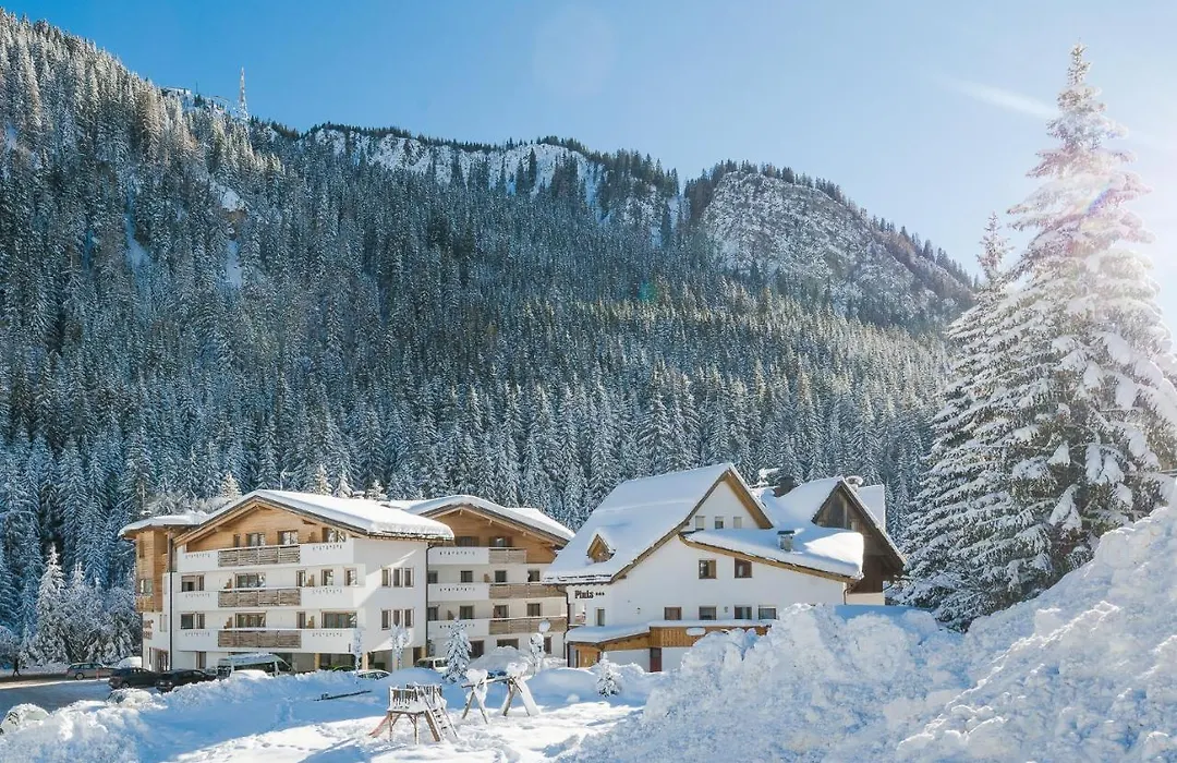 Residence Chalet Pinis-1