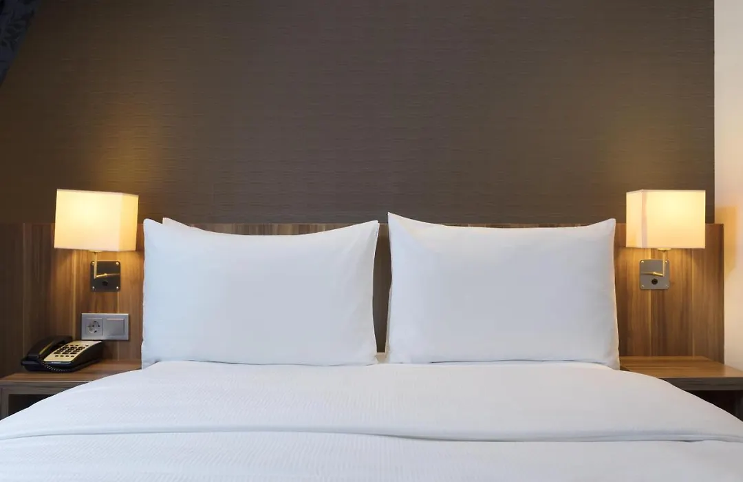 Holiday Inn Express Frankfurt City Hauptbahnhof-1
