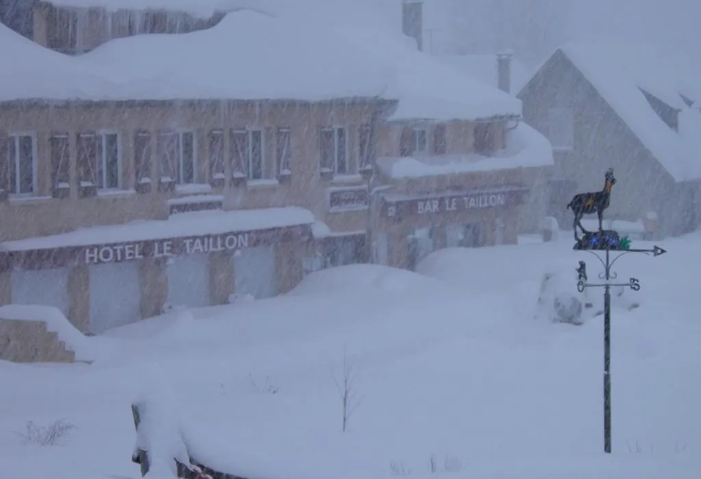 Hotel Le Taillon-1