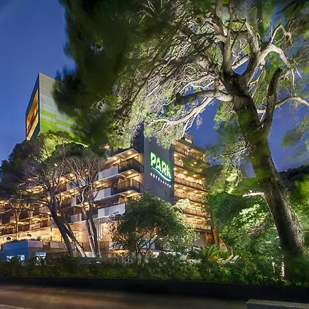 Carine Hotel Park-3