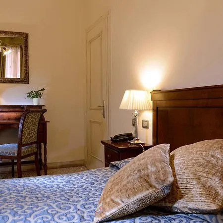 Hotel Dell'Opera-2