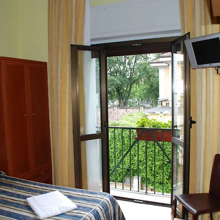 Hotel Bogart 2-3