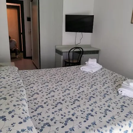 Hotel Aurora-3