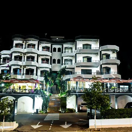 Privé City Hotel-3