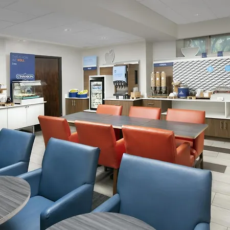 Holiday Inn Express San Antonio North Riverwalk Area By Ihg-2