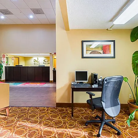 Quality Inn & Suites Hagerstown-3