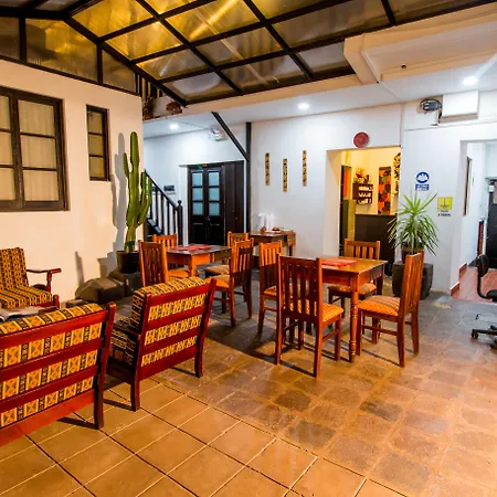 Yabar Hotel Plaza-3