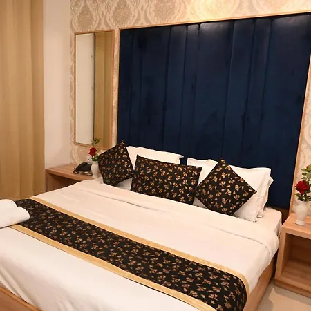 Hotel Diamond Villa & Banquet- Near Golden Temple-3