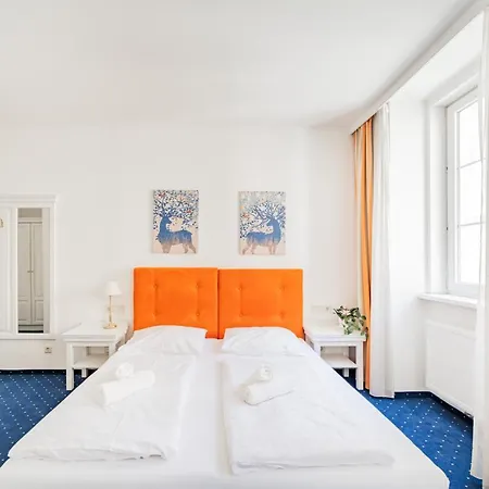 Self-Check-In Hotel Adlon-2