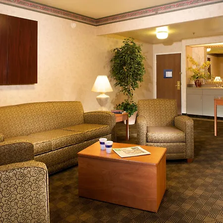 Hampton Inn Prescott-3