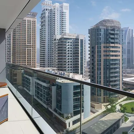 Vida Dubai Marina Yacht Club-3