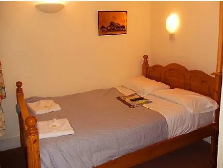Holly House Hotel-2