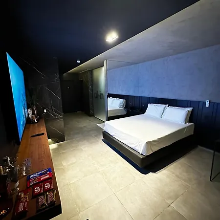 All In Motel-3