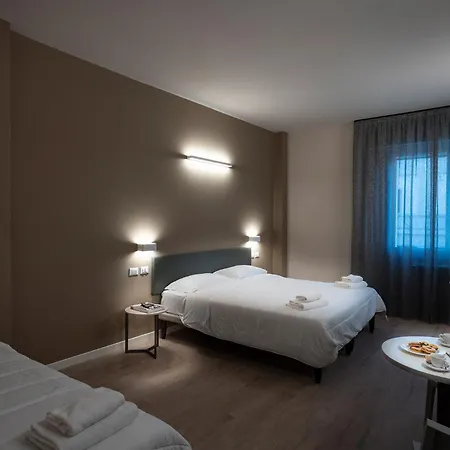 Astoria Comfort Rooms-2