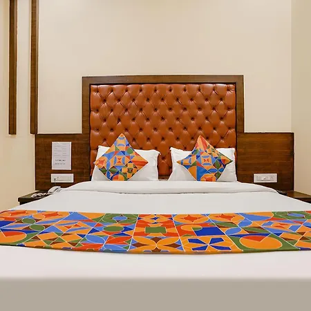 Fabhotel Vertigo Suites-3