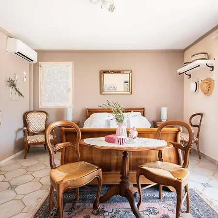 Chambre et table d'hôtes Villa Pomponette-3