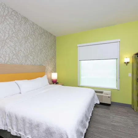 Home2 Suites By Hilton Indianapolis Airport-3